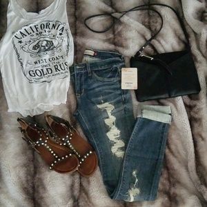 Distressed Eunina Jeans